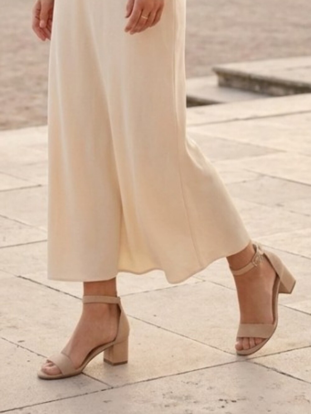 Serra Chunky low  Heel Ankle Strap Sandals in Neutral Beige